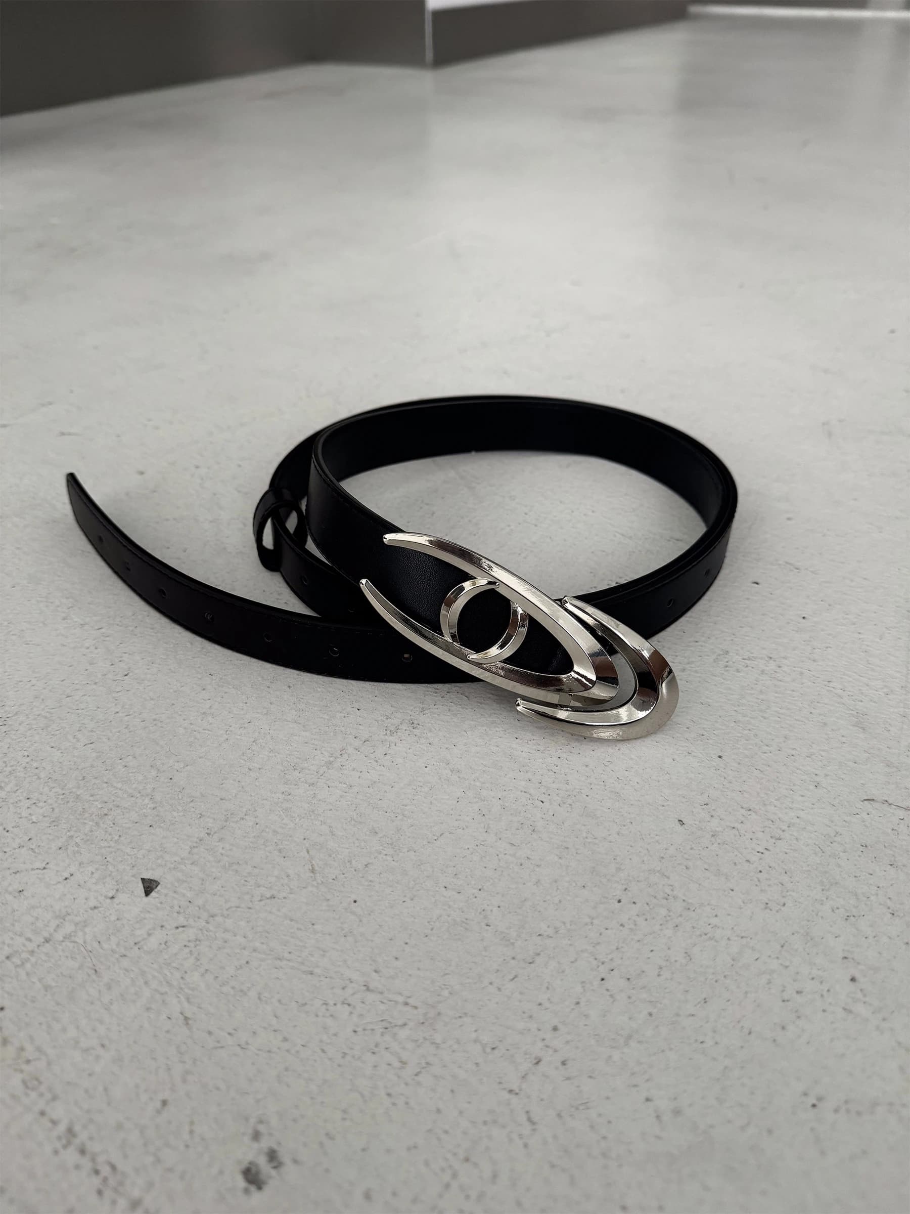 Original Marthenaut Slim Metal Leather Belt Pure Black Minimalist Design Casual Style Unisex Youth Fashion Accessory