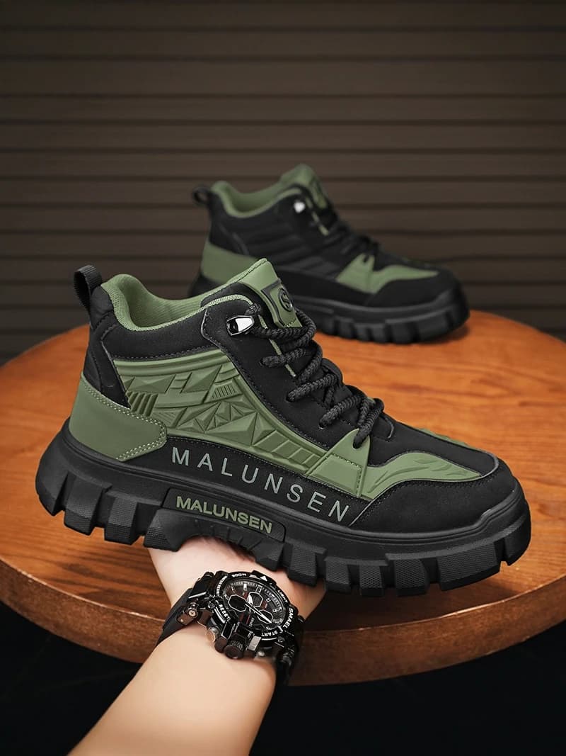 Men's High-Top Boots Winter Outdoor Waterproof Anti-Slip Thick Bottom Work Boots Retro American Motorcycle Boots