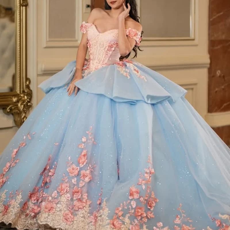 Abiti Quinceanera blu cielo lucido personalizzati con spalle scoperte applique coda lunga pizzo fiore 3D Vestido 15 Quinceanera