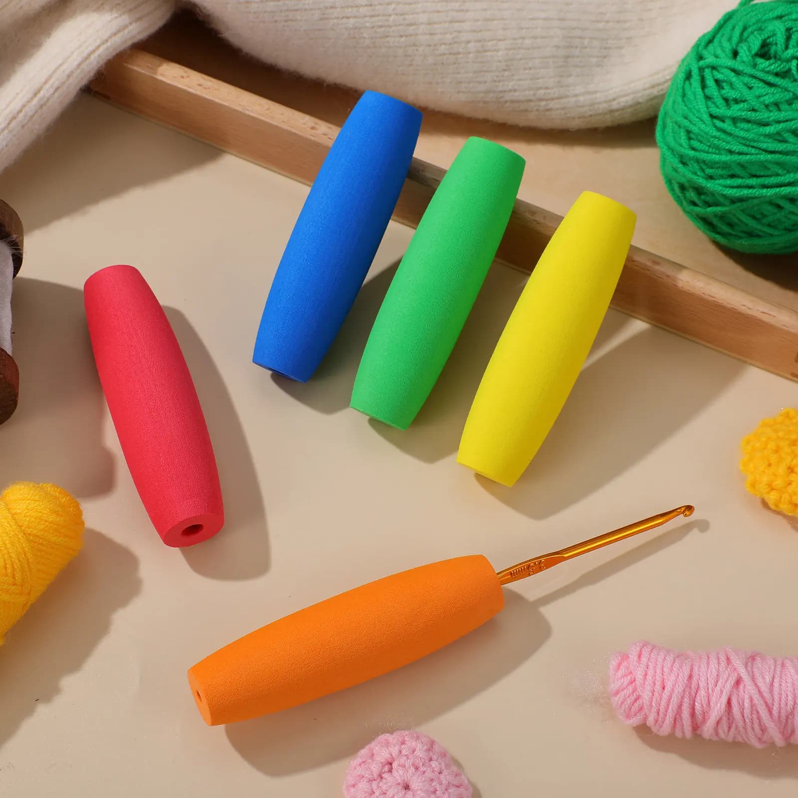 15Pcs Crochet Hook Eva Grips Non-Slip Ergonomic Handle Covers Comfortable Knitting Needle Holder Crochet Supplies