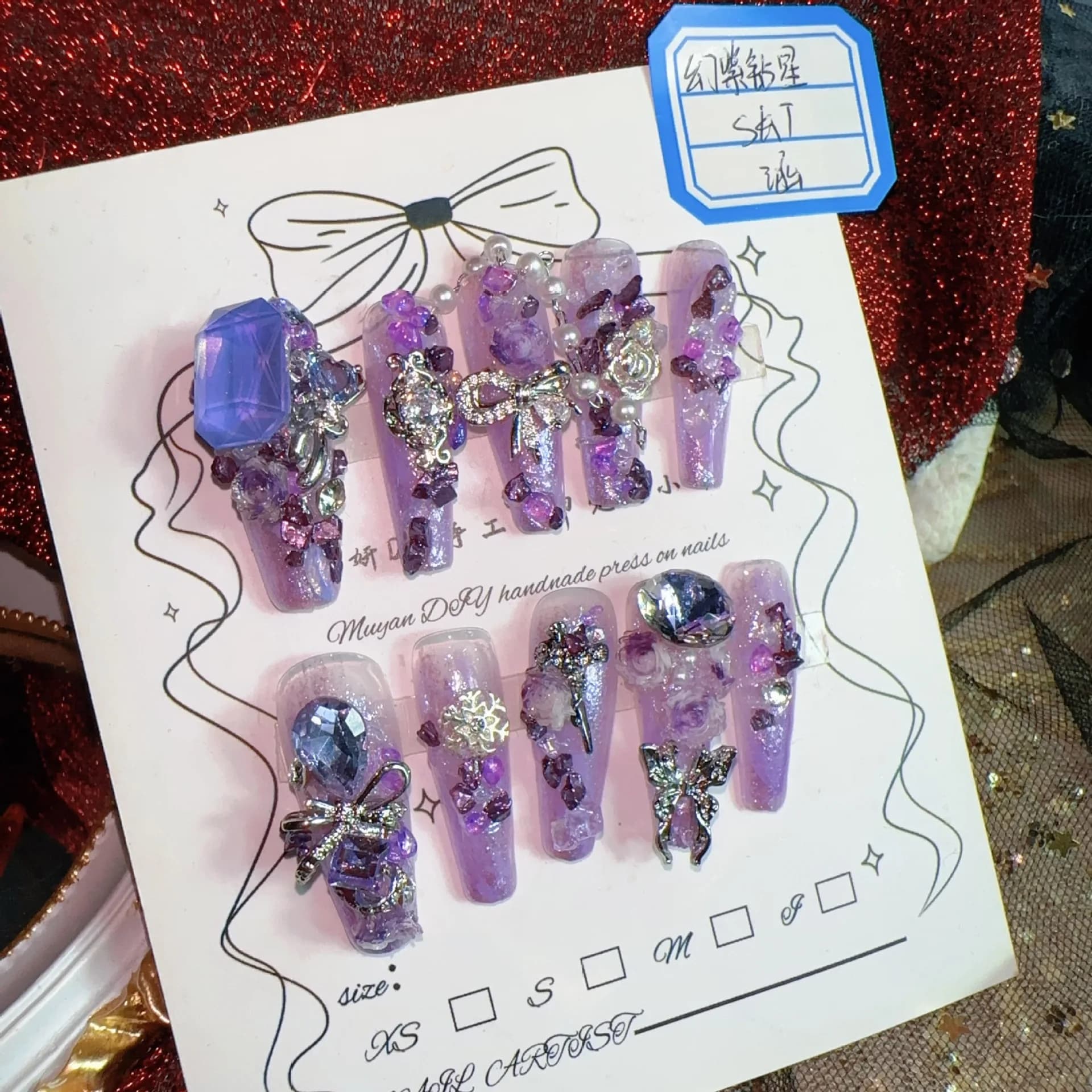 Unghie Finte Artigianali Y2K Baddie Press-On Viola Fantasma Extra Lunghe a Coffin con Glitter Viola, Cristalli 3D, Croce e Farfalla, Resistenti e di Tendenza