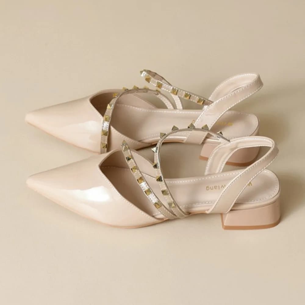 Ladies' Rivet Sandals Fashion Rivet Bag Head Sandals Women's Summer Nude Thick Heel Empty Pointed Single Shoes