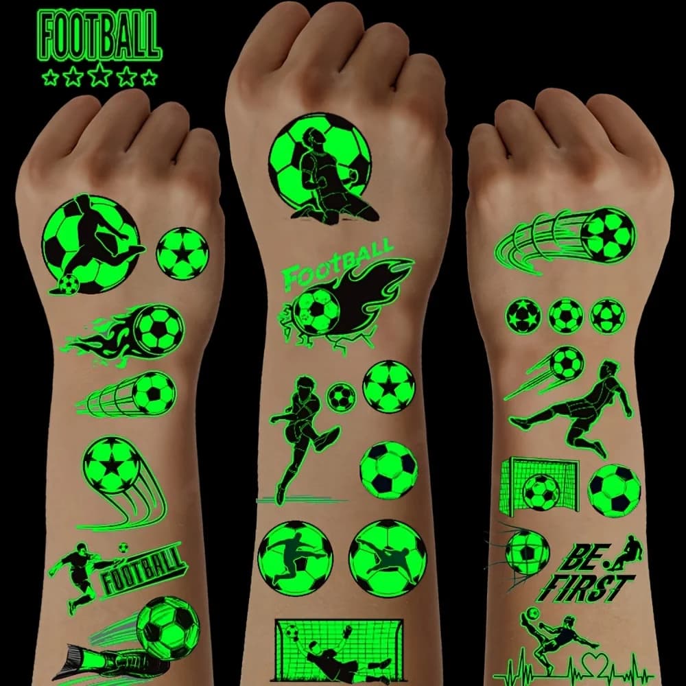 Fantastici tatuaggi temporanei luminosi a tema calcio, motivi sportivi impermeabili a lunga durata che si illuminano al buio, adesivi per il corpo rimovibili, sicuri per la pelle e non tossici, decorazioni alla moda per tifosi, ideali per feste sportive, giornate di partita e forniture per feste a tema.