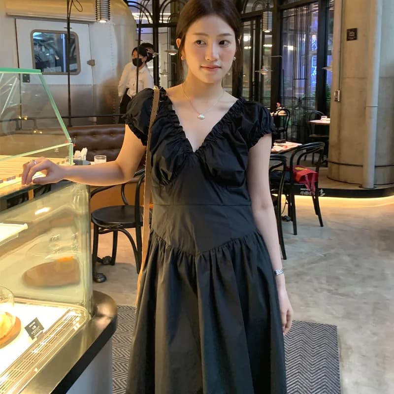 Elegant Vintage Hepburn Style Midi Dress V-Neck Pleated Waist Cinching Wooden Trim Slimming Casual Short Sleeve Women's ...
