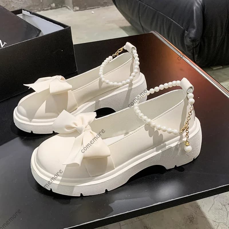Comemore 2025 Primavera e Autunno Nuovo Arco di Perle Ragazze Scarpe Singoli Tacco Medio Spesso Beige Nero Mocassini Casual Pompe da Donna