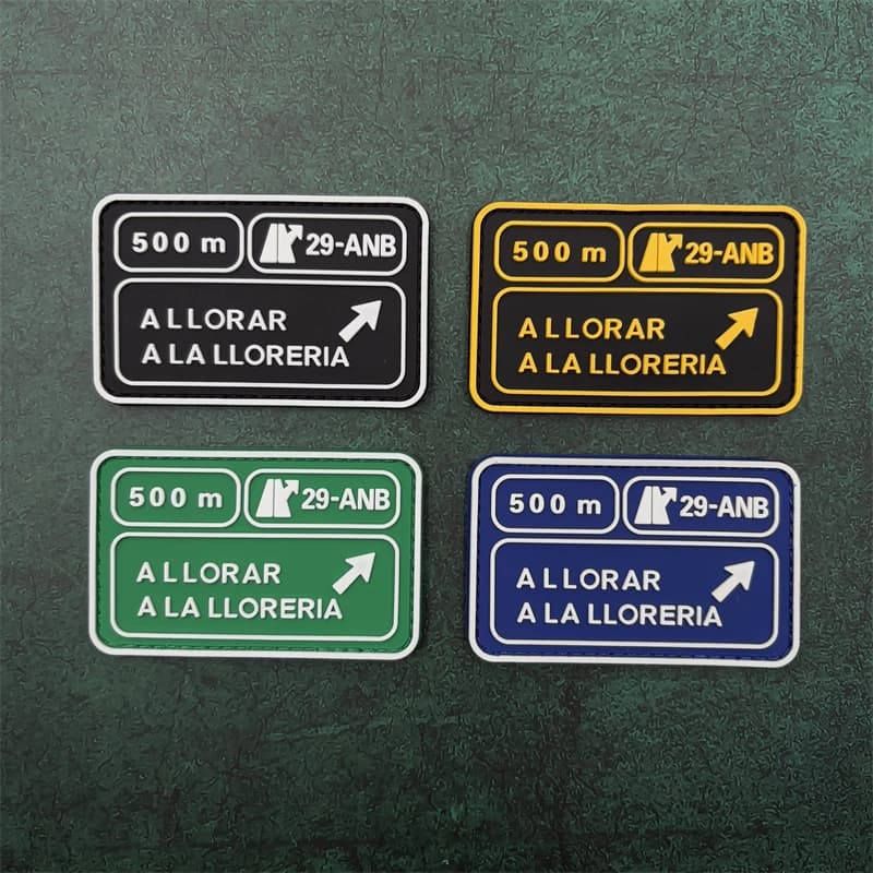 Patch in PVC Morbido - Adesivo Ricamato Adatto per Cappelli, Vestiti, Zaini, Giacche, Gilet