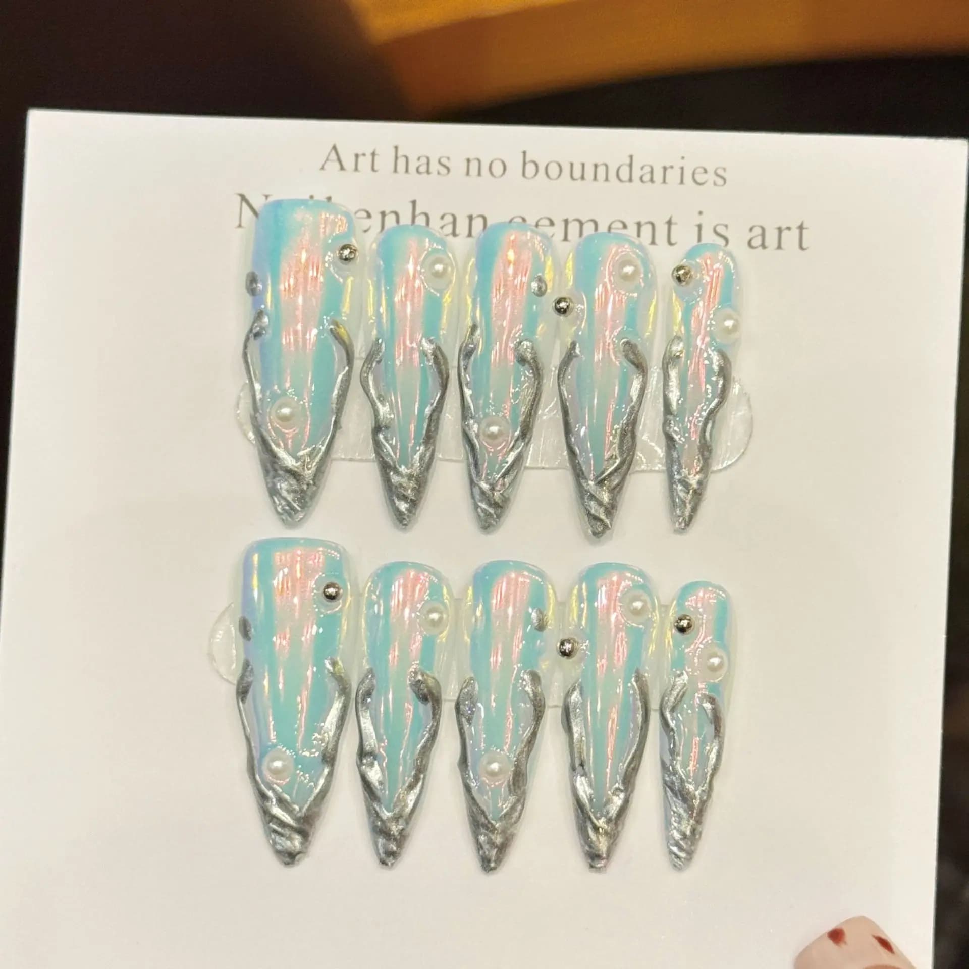 10 pezzi argento Aurora lungo stiletto unghie finte bordo in metallo design stile punk stampa fatta a mano sulle unghie ragazza piccante indossabile unghie finte