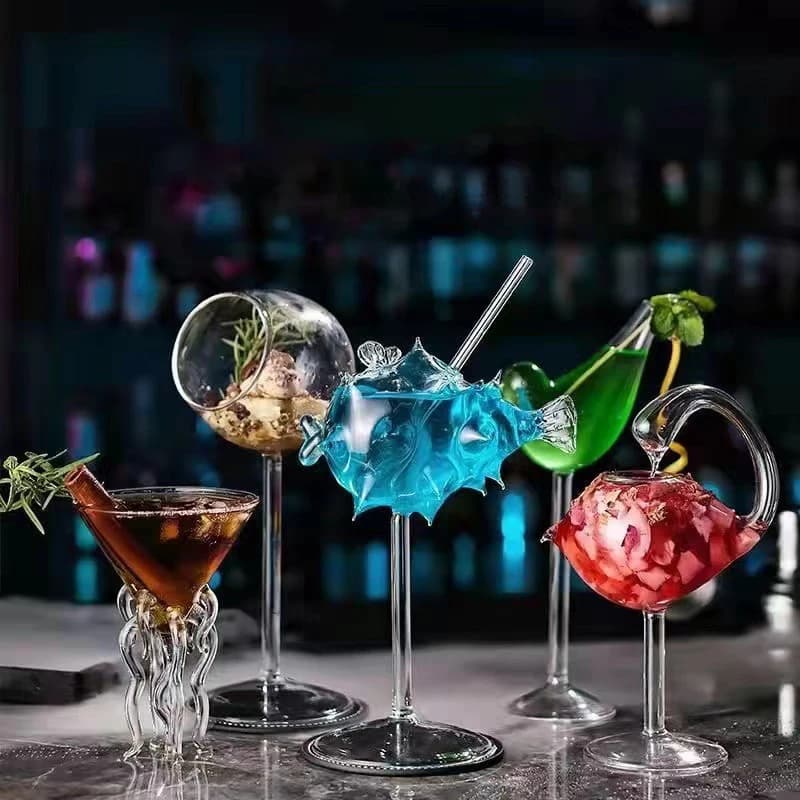 Bicchiere da cocktail creativo con pesciolini, polpo, cigno, uccello, calice trasparente con cannuccia, tazza di succo di vino per feste, bar, discoteca