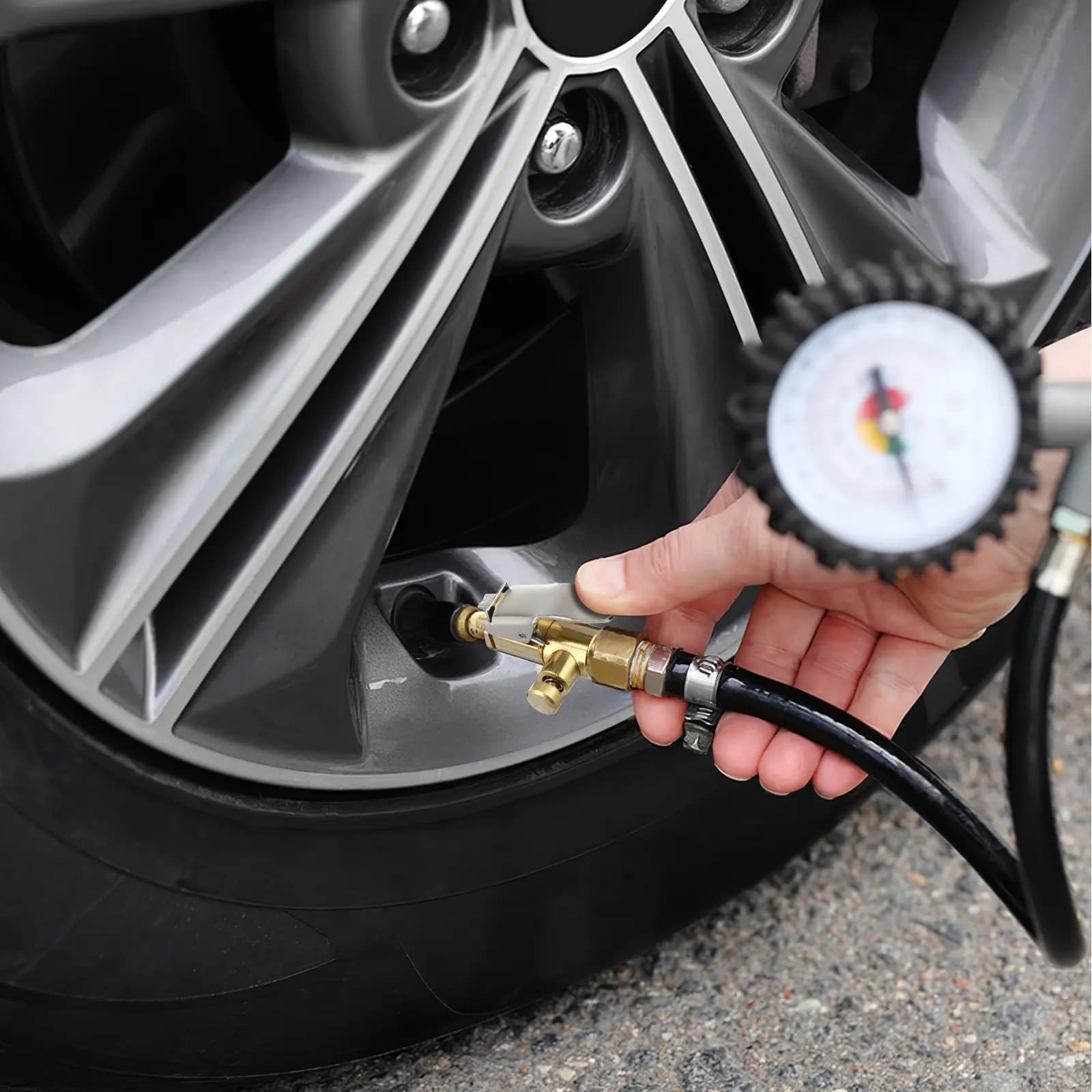 2 Pezzi Attacco Universale per Gonfiaggio Pneumatici con Blocco Rapido, in Rame Resistente, per Auto, Camion, Moto, Biciclette