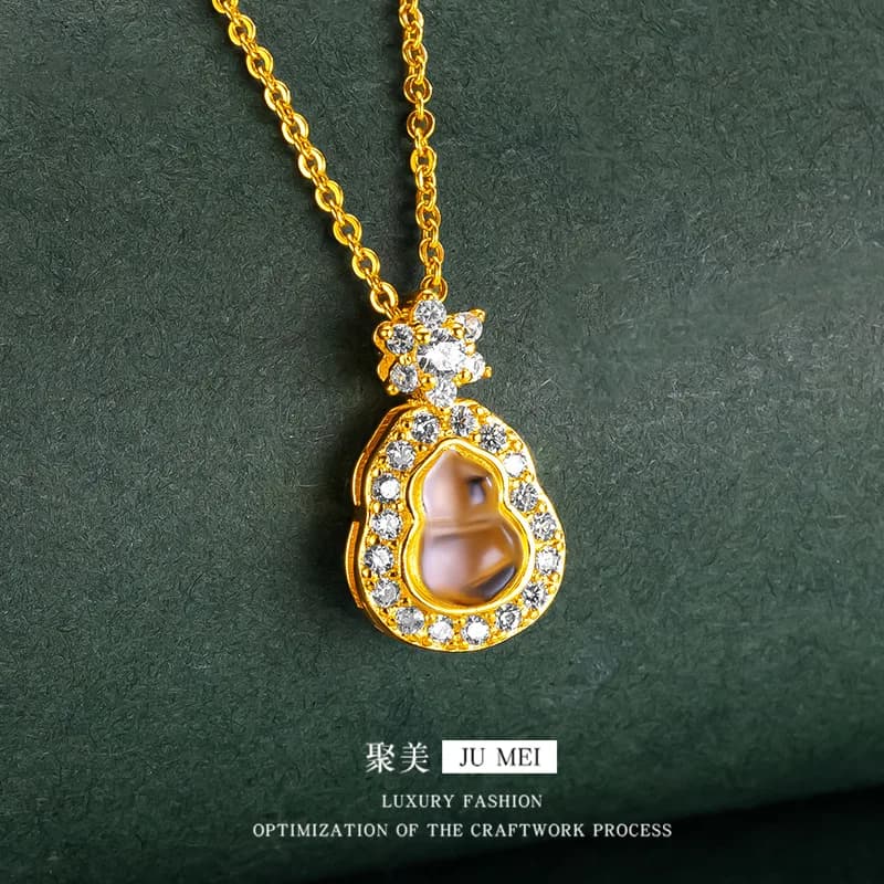 Ciondolo zucca da donna in vero oro 24 carati con super fata di lusso leggero e intarsiato con diamanti 9999 catena versatile con temperamento semplice e versatile