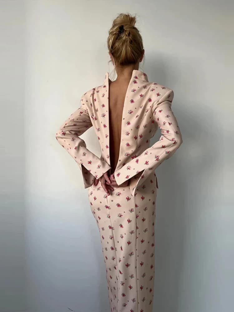 Nuovo Abito Lungo Elegante da Donna con Bottoni Stampati, Spalline e Collo Alto, con Spacco e Vita Stretta, per Feste e Vacanze Primavera 2026