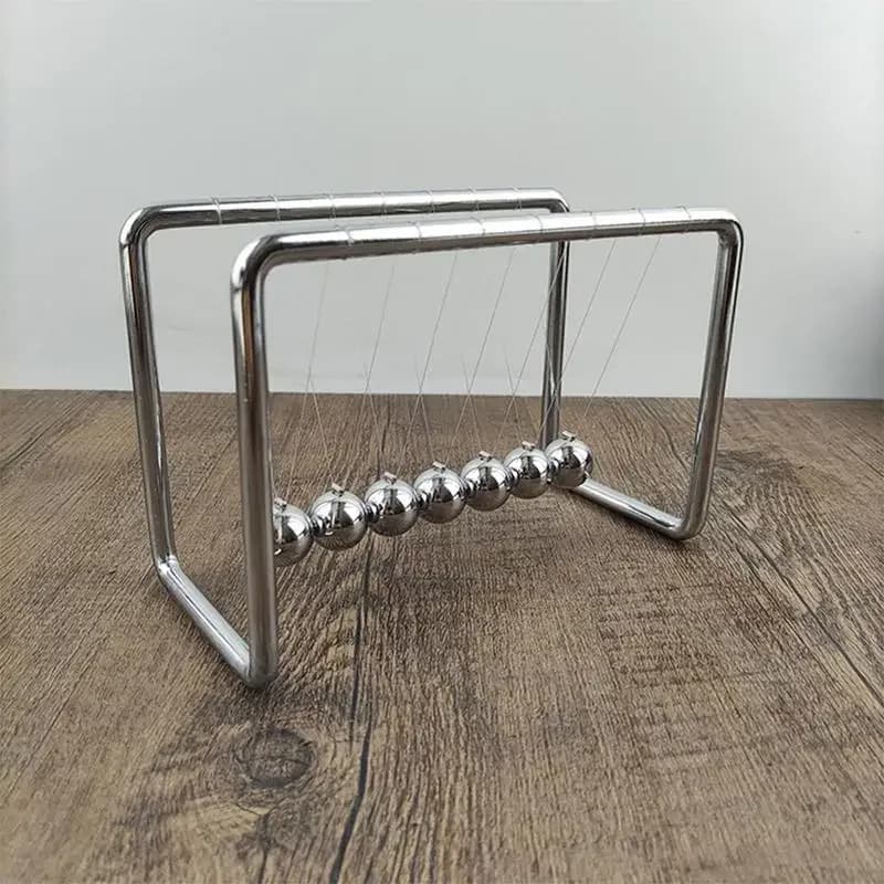 Macchina per l'equilibrio del movimento Culla di Newton Bilanciamento in acciaio Sfere in acciaio Ornamento da tavolo Fisica Scienza Pendolo Decorazione della casa