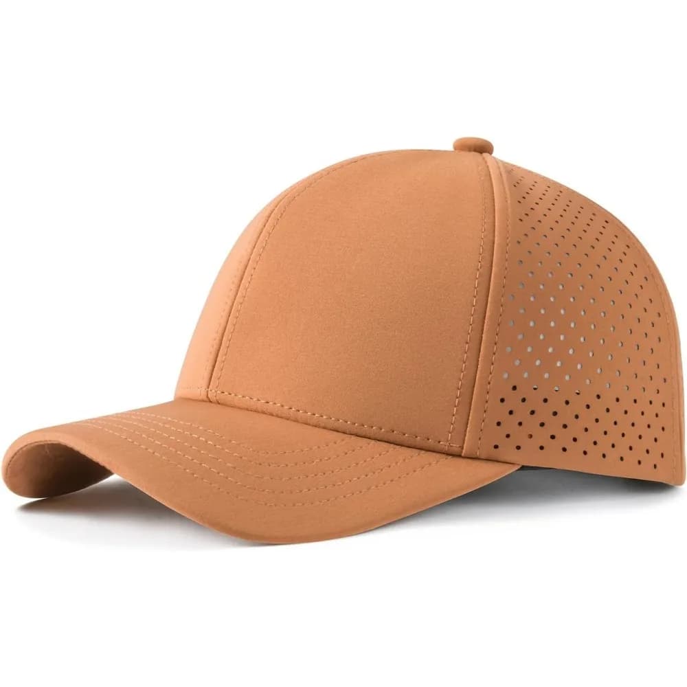 Quick-drying men's baseball cap Snapback with tense ball curve in laser cut mesh.