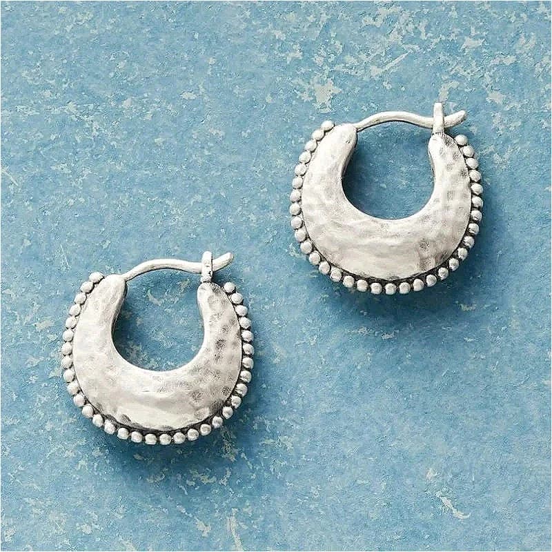 Orecchini a Cerchio da Donna con Design a Mezzaluna Semplice e Moderno, Motivo Martellato, Stile Vintage, Accessori Gioiello per Vacanze, Artigianato