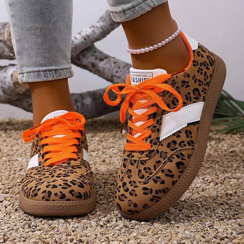 Sneakers con plateau con stampa leopardata moda donna 2026 scarpe basse casual in pelle scamosciata sintetica primavera donna scarpe sportive con suola spessa antiscivolo