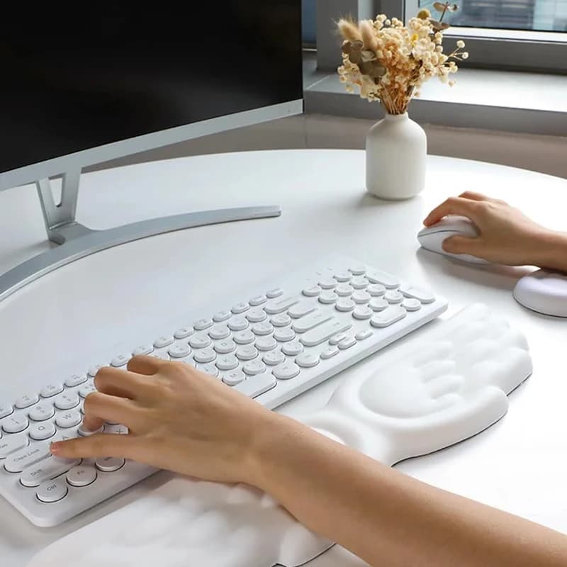 Set Tappetino Mouse e Poggiapolsi Ergonomico a Forma di Ali d'Angelo in Memory Foam Antiscivolo con Silicone