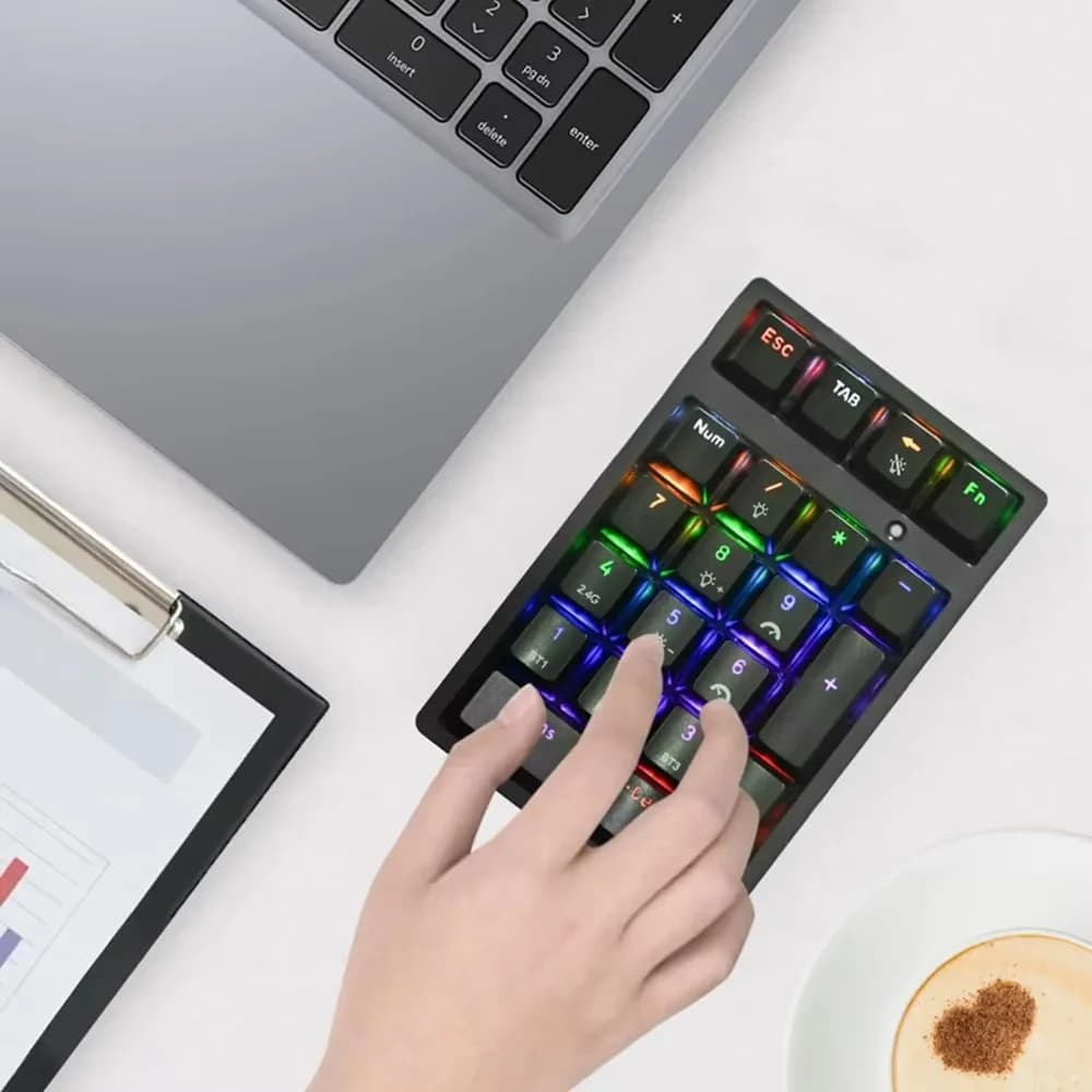 Tastierino Numerico Meccanico USB con Retroilluminazione RGB LED, Tastierino Numerico Wireless a 21 Tasti per Notebook, Computer, Laptop e Giochi