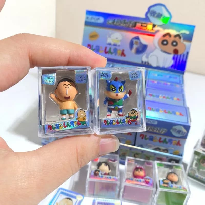 Crayon Shin-Chan Serie Animali: Scatola a Sorpresa con 12 Stili di Mini Statuette in Resina, Ornamento da Scrivania da Collezione, Regalo di Compleanno