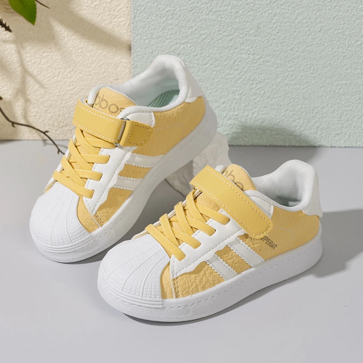 Kids Two-tone Shell Toe Sneakers, Three Stripes Velcro Skate Shoes Soft Breathable Leather Non-slip Rubber Sole