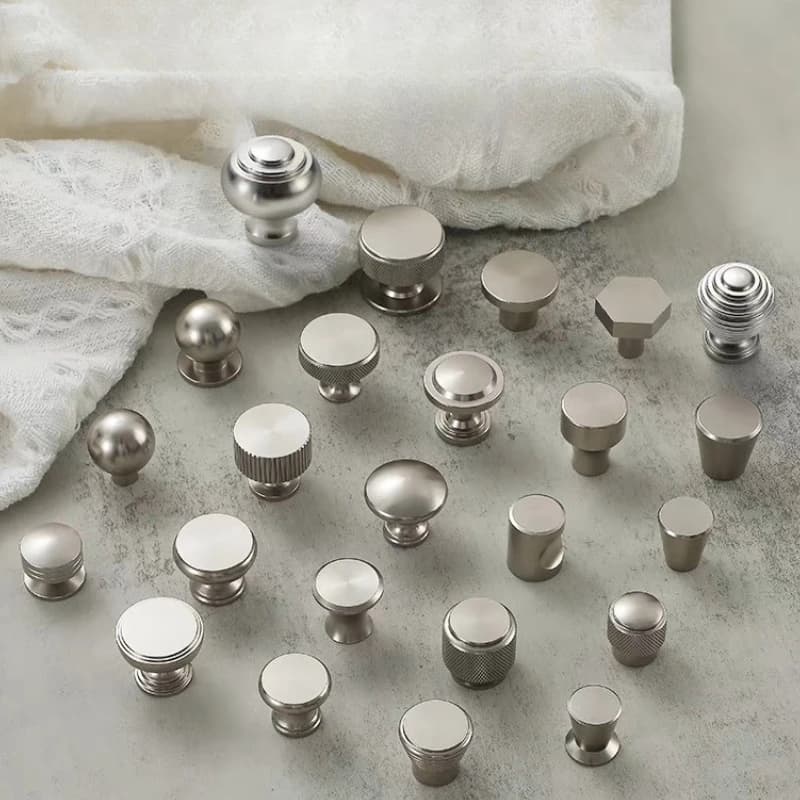 Maniglia a foro singolo in alluminio argento Mobili per armadio da cucina Maniglia per porta piccola Decorazione domestica Manopola rotonda per cassetto guardaroba moderno