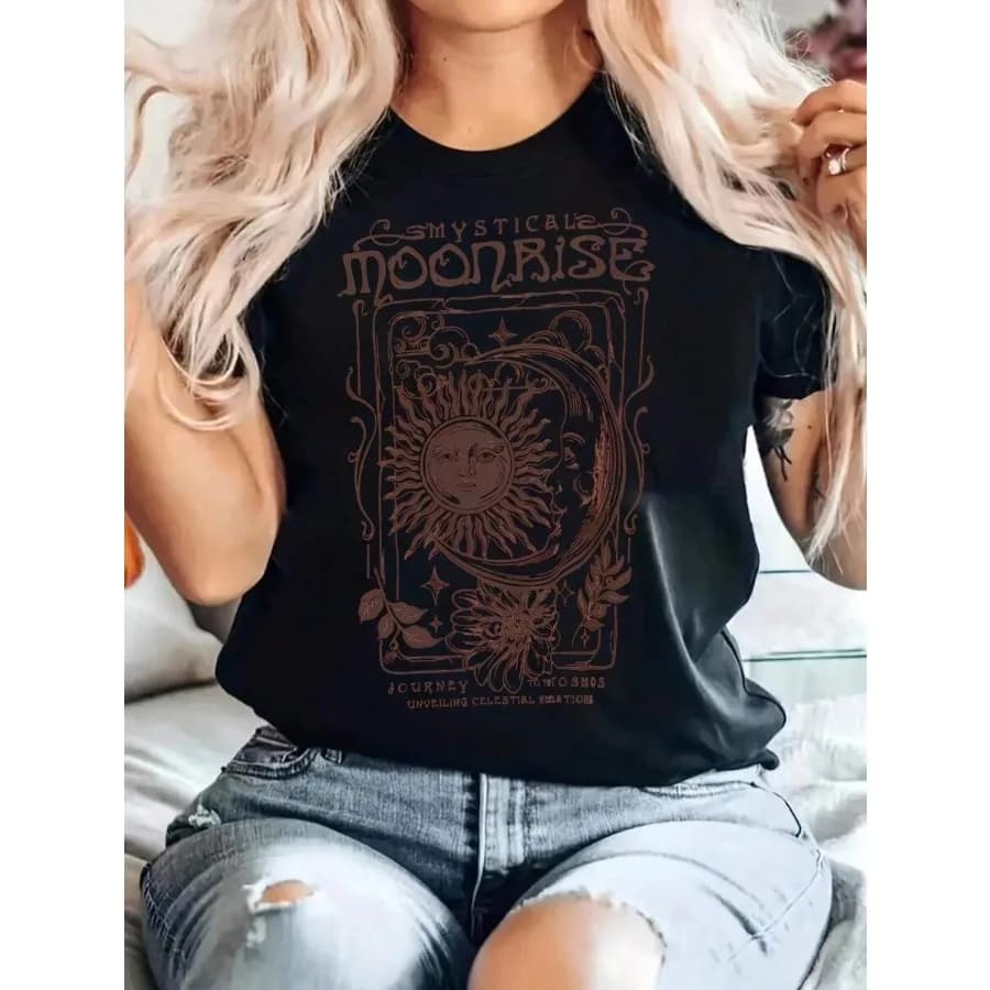 【Nuovo arrivo】T-shirt casual nera con stampa Mystical Moonrise Tarot