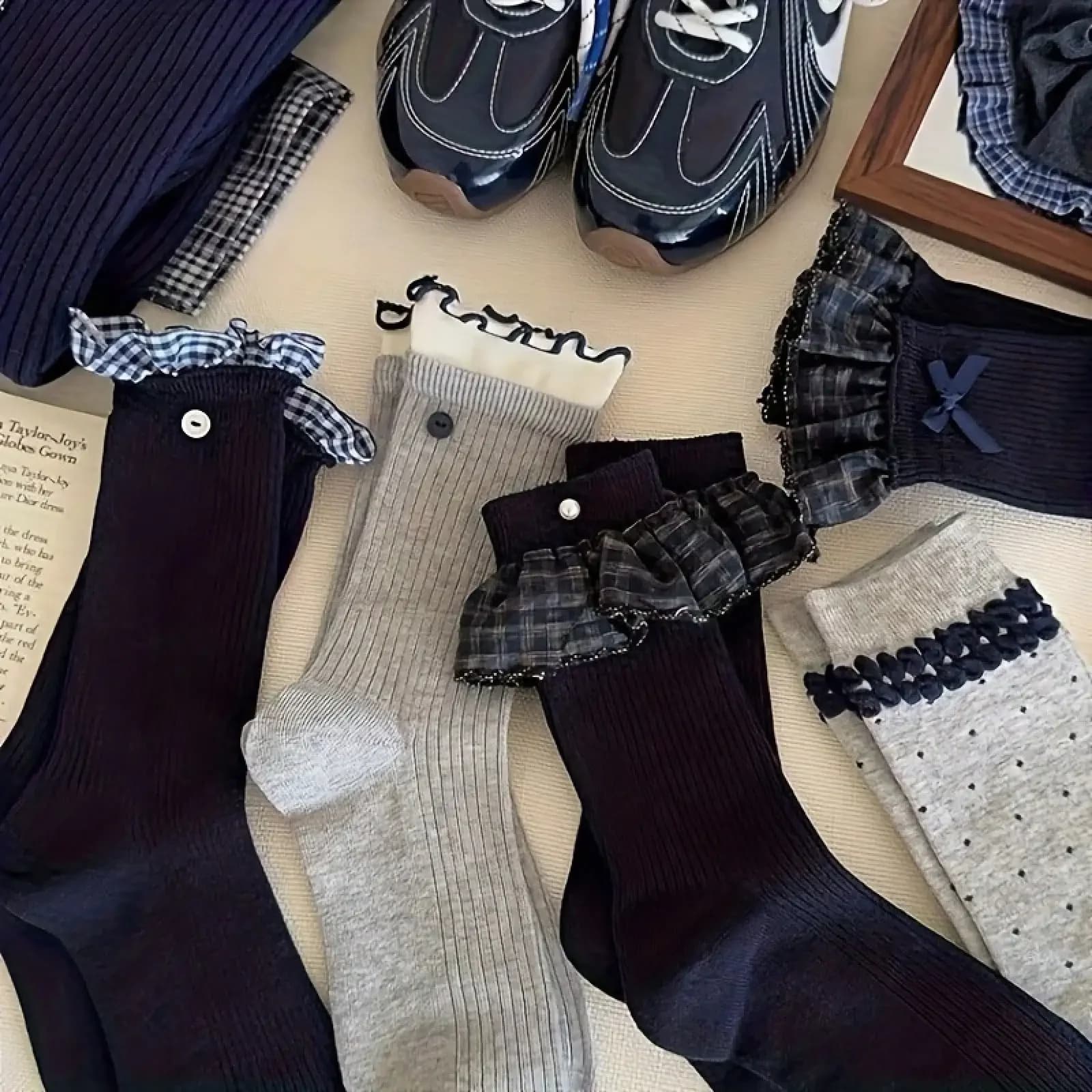 3 pairs of new cute and sweet spring and summer women's socks, low-cut boat socks