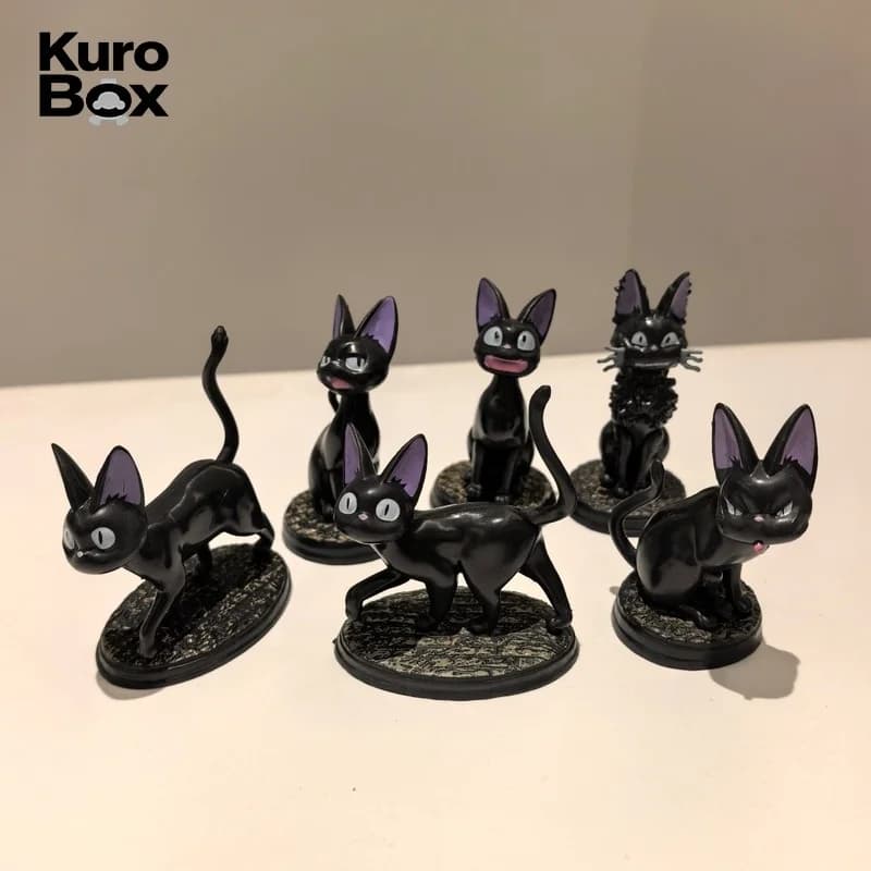 Statuette di Gatto Jiji, Accessori Anime, Gatto Magico Nero Carino, Decorazione da Scrivania, Topper per Torte, Ornamento da Tavolo per Casa e Ufficio, per Appassionati di Anime