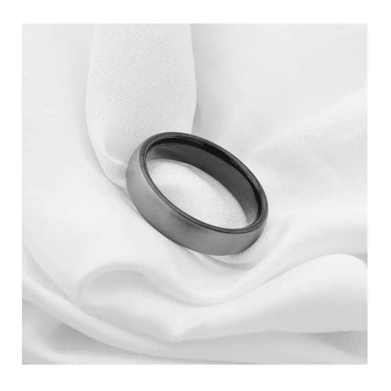 Anello in Acciaio al Tungsteno Spazzolato Opaco, Gioiello di Lusso Discreto per Donna, Anello Curvo Semplice per Uomo
