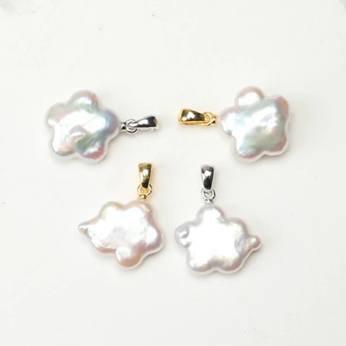 Aurora Natural White Freshwater Pearl Irregular Flower Nuvola Shape Baroque Pearl S925 Pure Silver Simple Pendant with Melon Seed Buckle