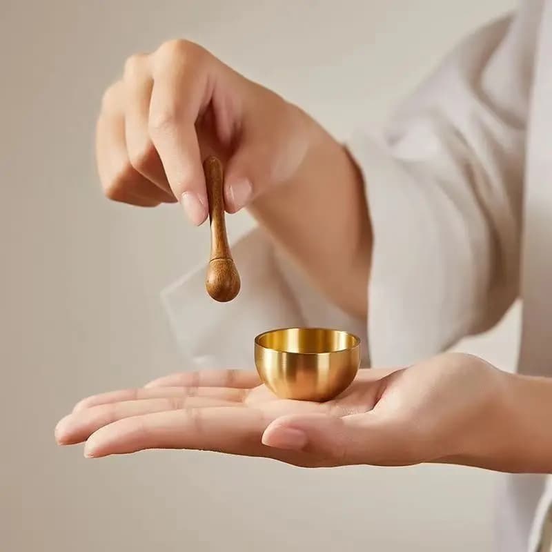 Mini singing bowl music therapy, calming and stress relieving ornaments, relaxing body and mind, Sanskrit music emotions