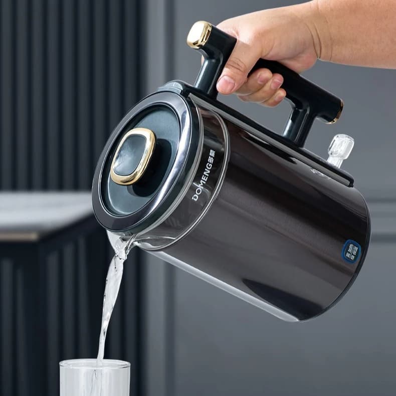 Kettle with integrated insulation, automatic shut-off, stainless steel quick kettle