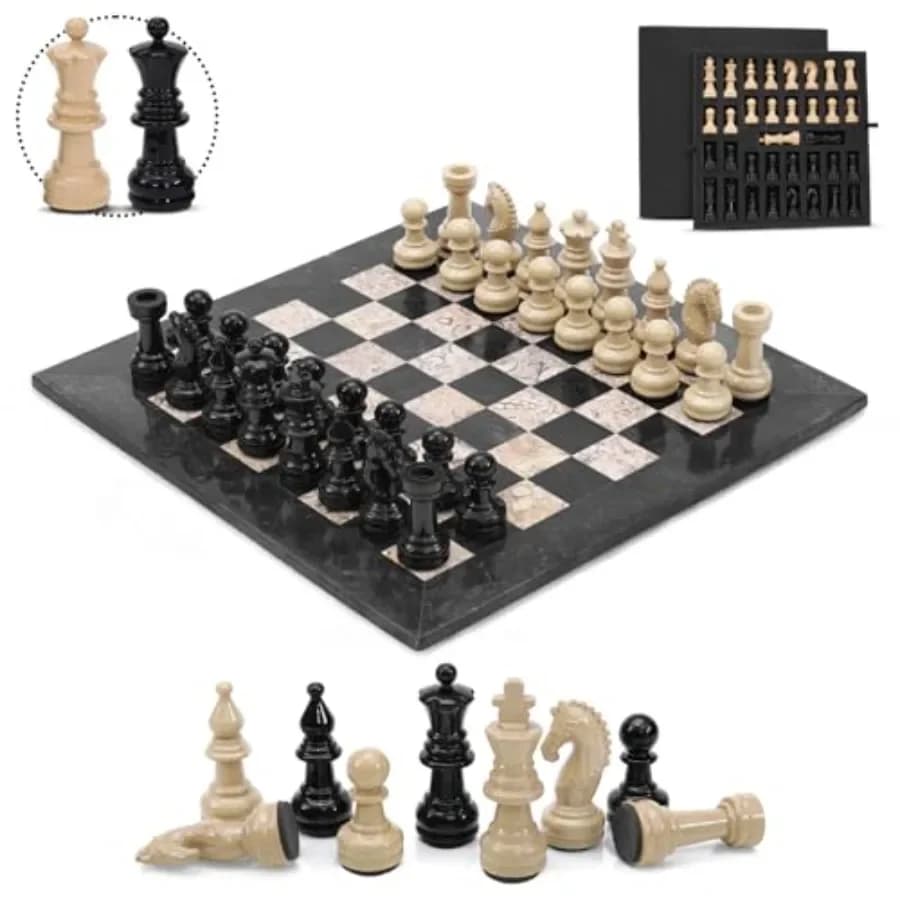 Set di Scacchi in Marmo per Adulti, Gioco da Tavolo di Lusso in Corallo Nero, Scacchiera in Marmo Artigianale da 15 Pollici con 32 Pezzi Metallici, 2 Pezzi Extra Q