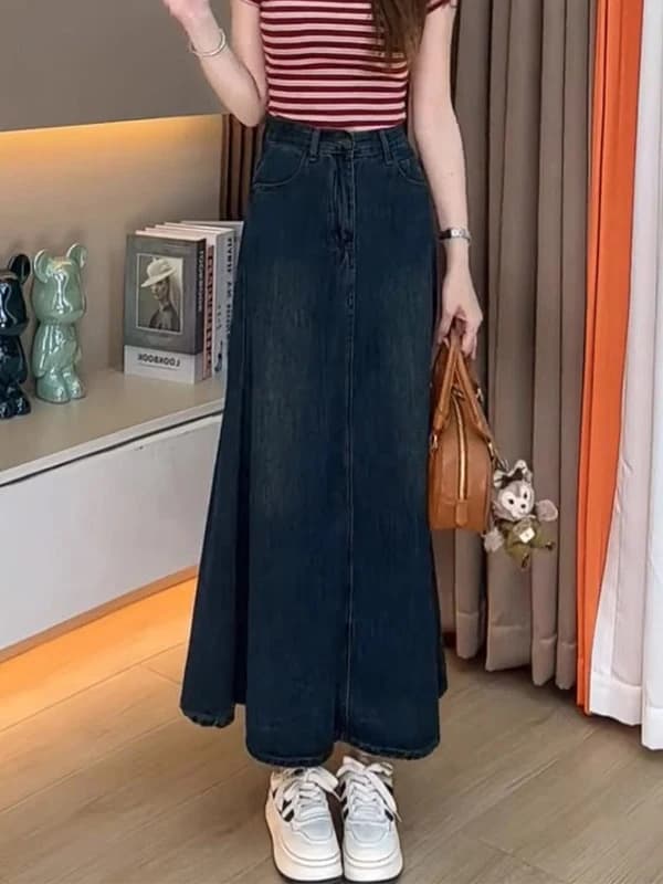 Fashionable Summer 2026 Women's Denim Halter Neck Dress High Waist Midi Skirt Two-Piece Set Slimming Trendy Outfit