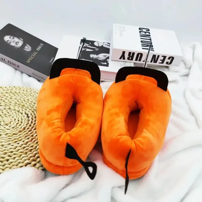 Anime Chainsaw Man Pochita Pantofola Winter Scarpa Woman Funny hairy calda Cartoon Plush Grip Pretty female home slippers