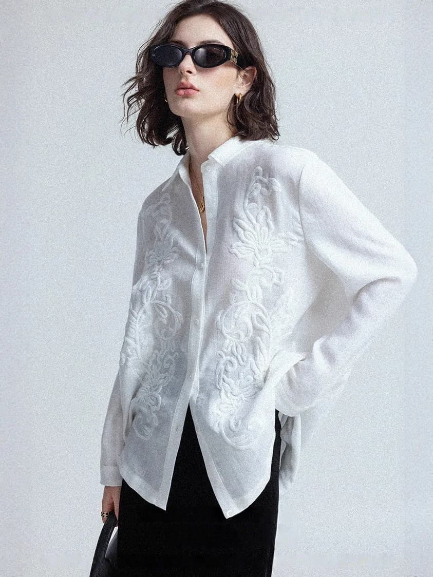 Camicia Casual Larga da Donna Nuovo Stile Primaverile, Bianca Originale Ricamata, Stile Semplice ed Elegante per Signore