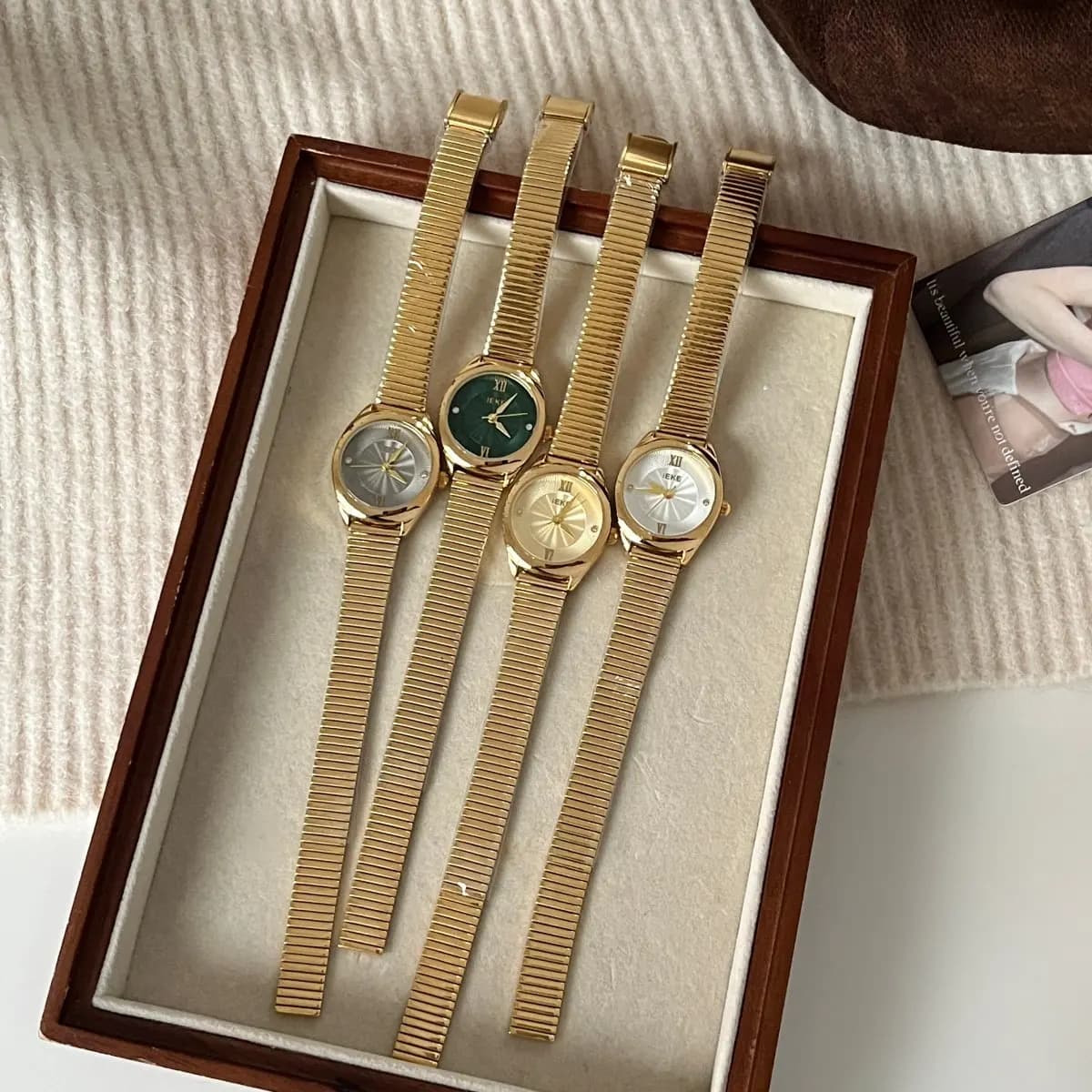 New Stylish Women'S Watch, Chic Fashion Chain Strap, Versatile Round Dial Quartz Wristwatch, A Creative Gift For Women.