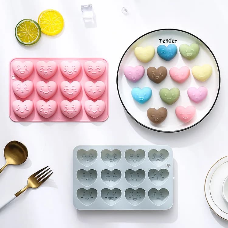 Stampo in silicone da 12 pezzi con diverse espressioni facciali, adatto per cioccolatini, caramelle gommose e torte.