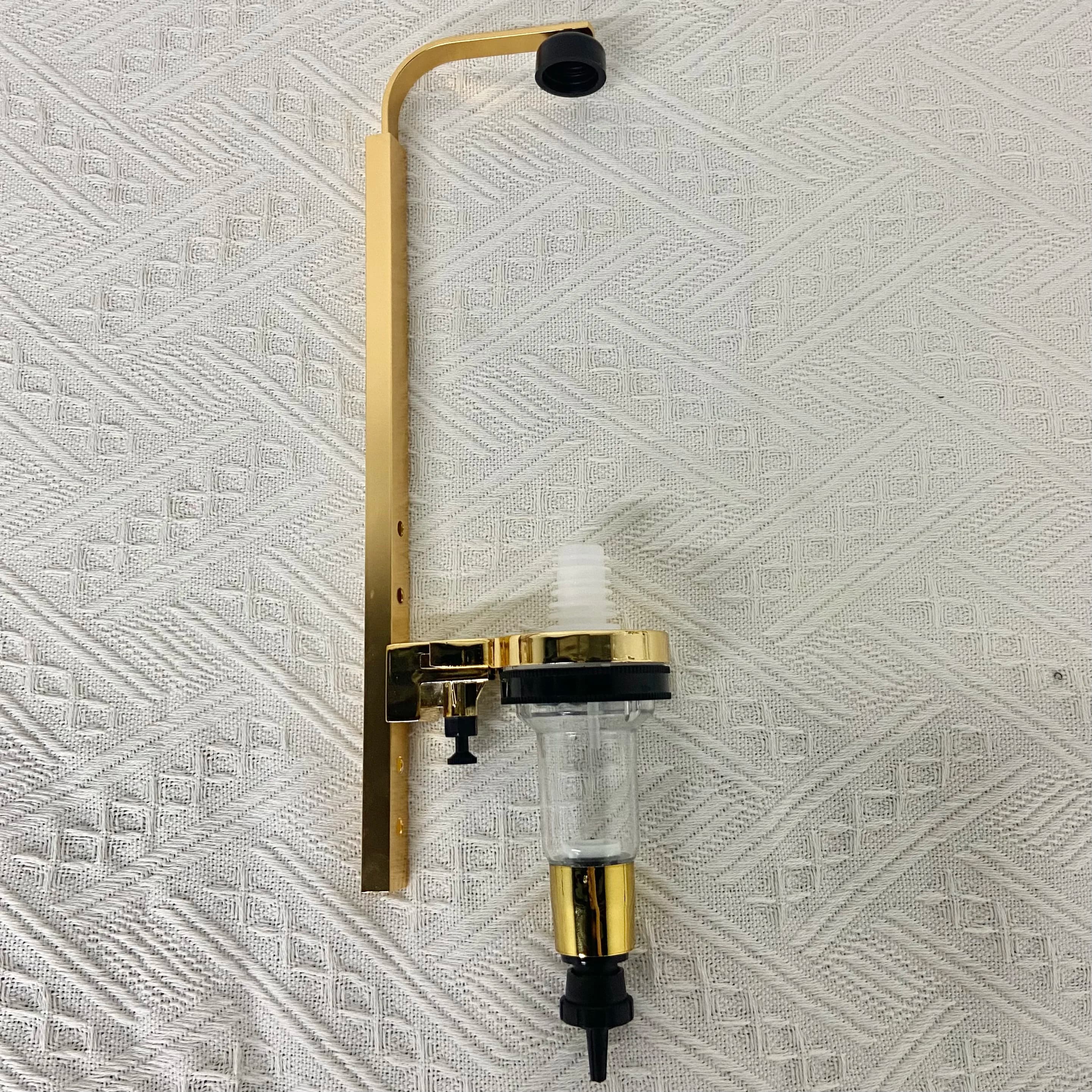Golden Wall Mount Essential Oil Dispensing Vending Perfume Bar 375ml Bottles Perfume Dispenser for Wedding Decoration