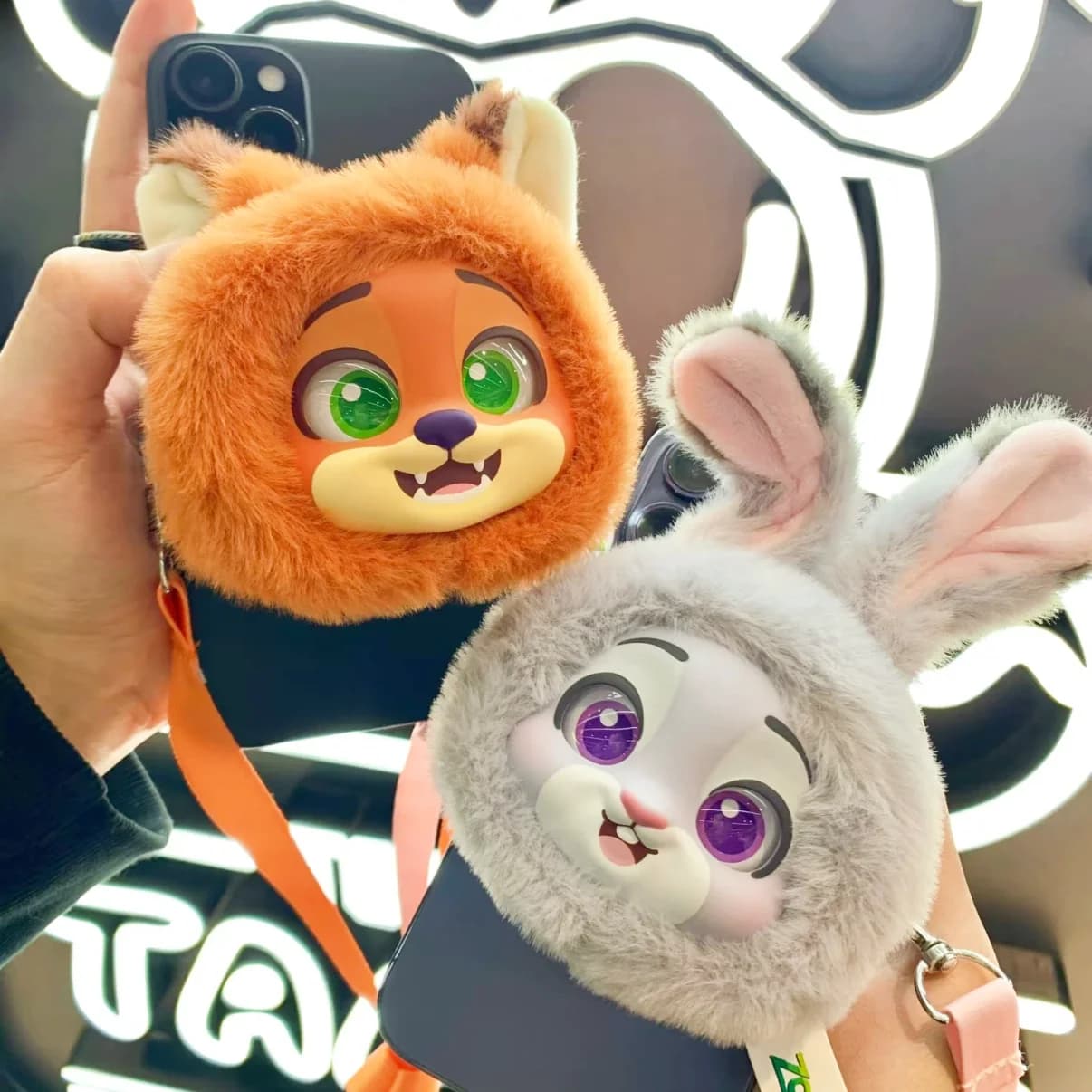 Zootopia Peluche Cieco Scatola Portachiavi Supporto per Telefono Morbido Peluche Regalo per Bambini e Appassionati con Nick Judy Clawhauser