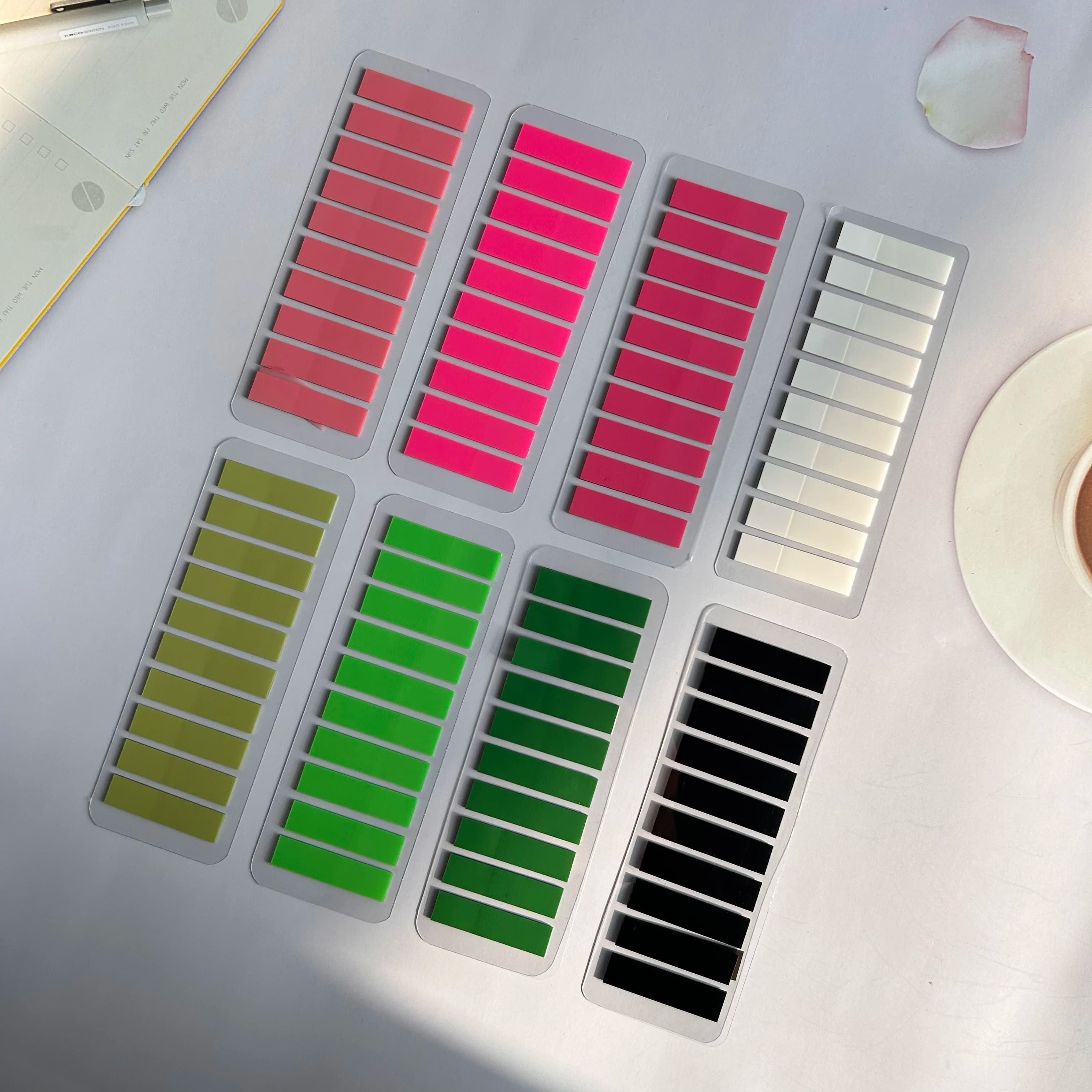 1600 Pezzi di Etichette Adesive Colorate Traslucide in PET, Segnapagina Multiuso per Libri, Ufficio, Scuola, Fai-da-Te e Planner