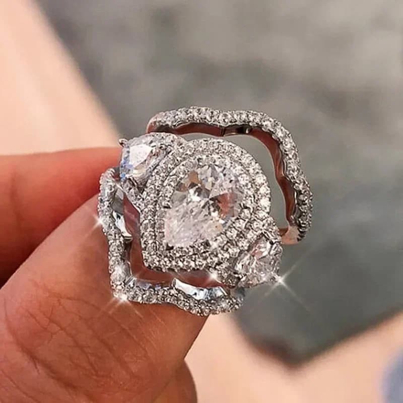 2026 New ring with simulated diamond Super Flash Set of 3 Pieces for Women's Light Luxury Fashion Wedding Jewelry