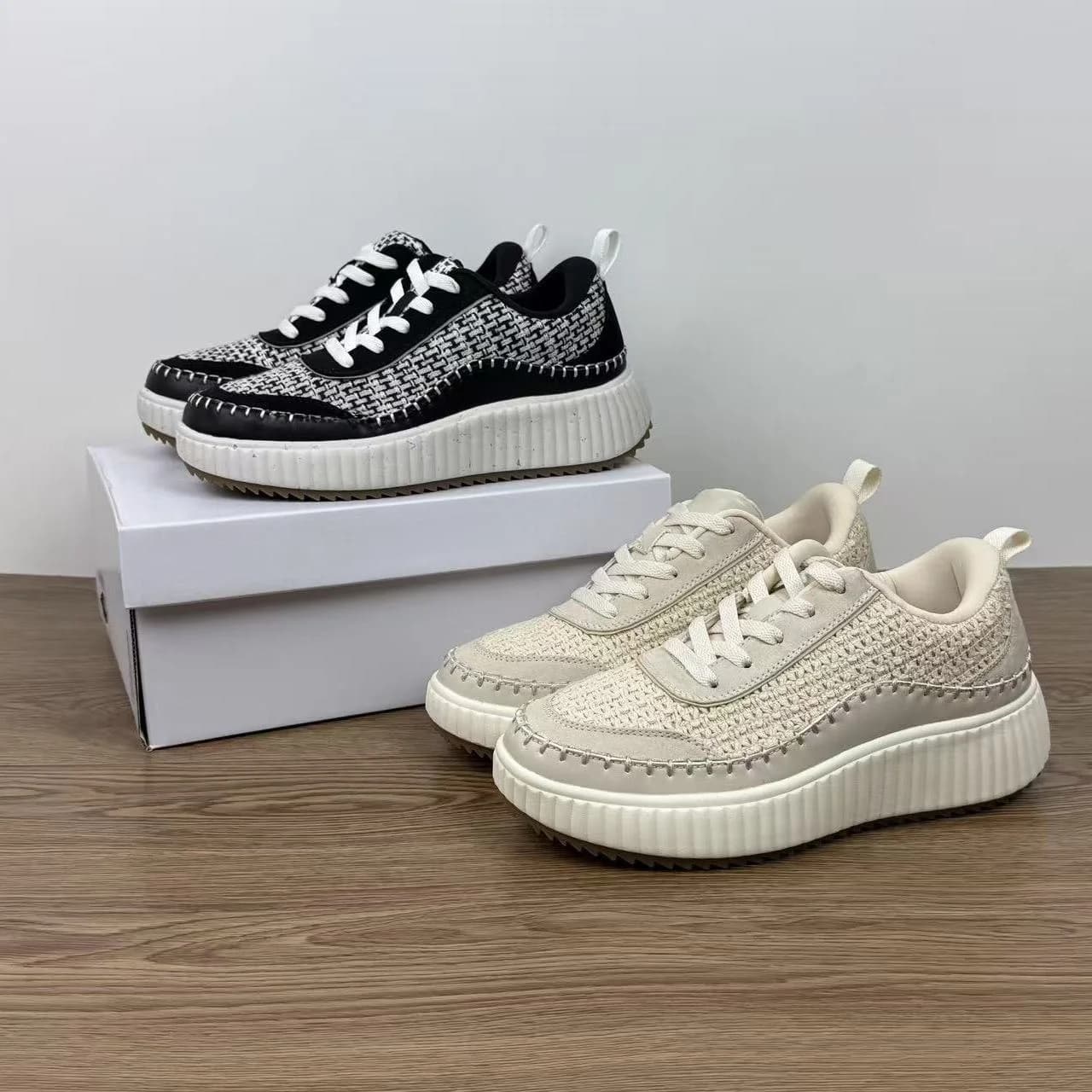 Scarpe da Donna Casual Resistenti all'Usura, Antiscivolo, Ammortizzanti, per Tutte le Stagioni, Sneakers alla Moda con Punta Rotonda e Suola Rialzata