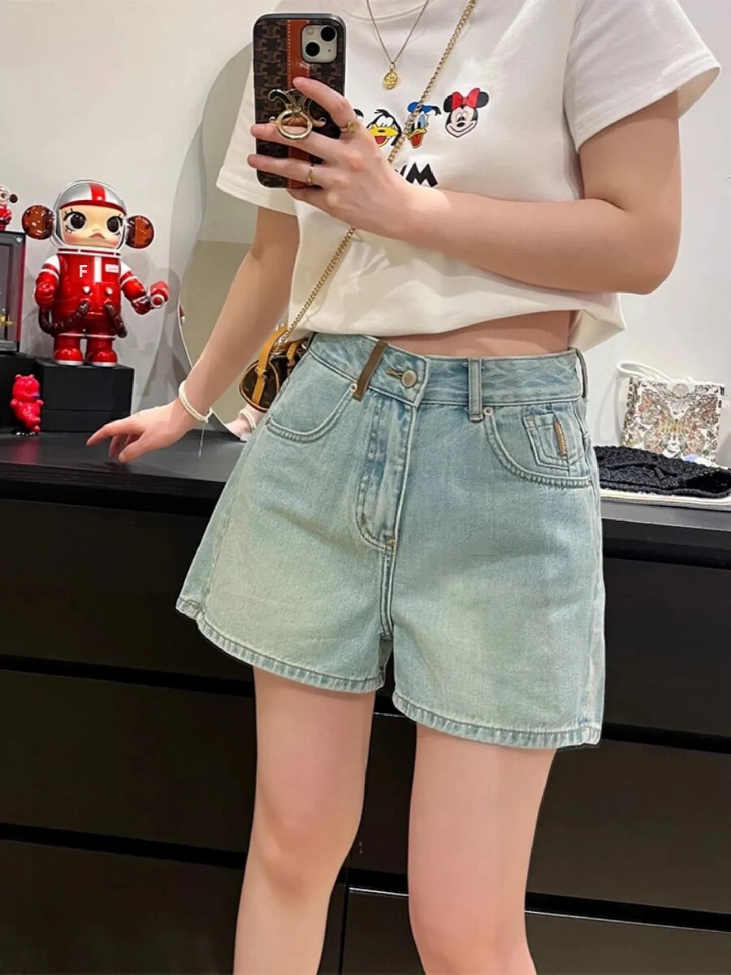 Korean Style Loose Fit Summer Thin Denim Shorts High Waist A-Line Hot Pants with Slits for Women Light Blue Casual Jeans