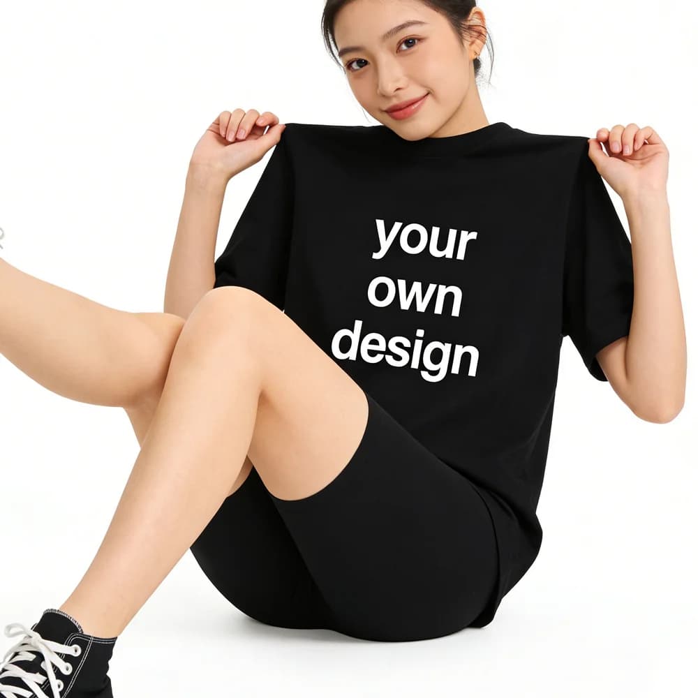 Maglietta personalizzata da ragazza con grafica classica vintage, estetica kawaii, stile Y2K, anni '00, grafica digitale, cultura pop anni '80