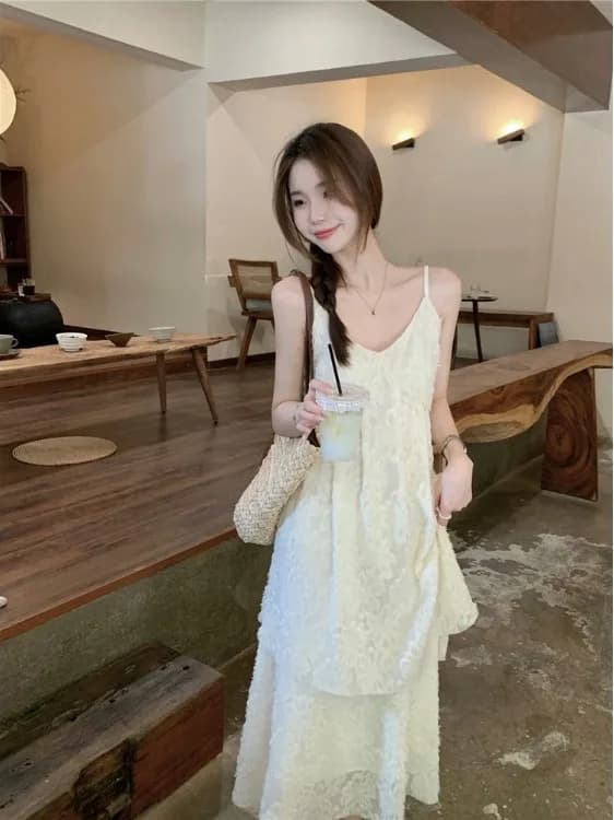 Korean Style Sweet Tassel Feather Strapless V-Neck Slimming Beautiful Beach Vacation Long Dress Summer Cake Skirt Thin A-Line