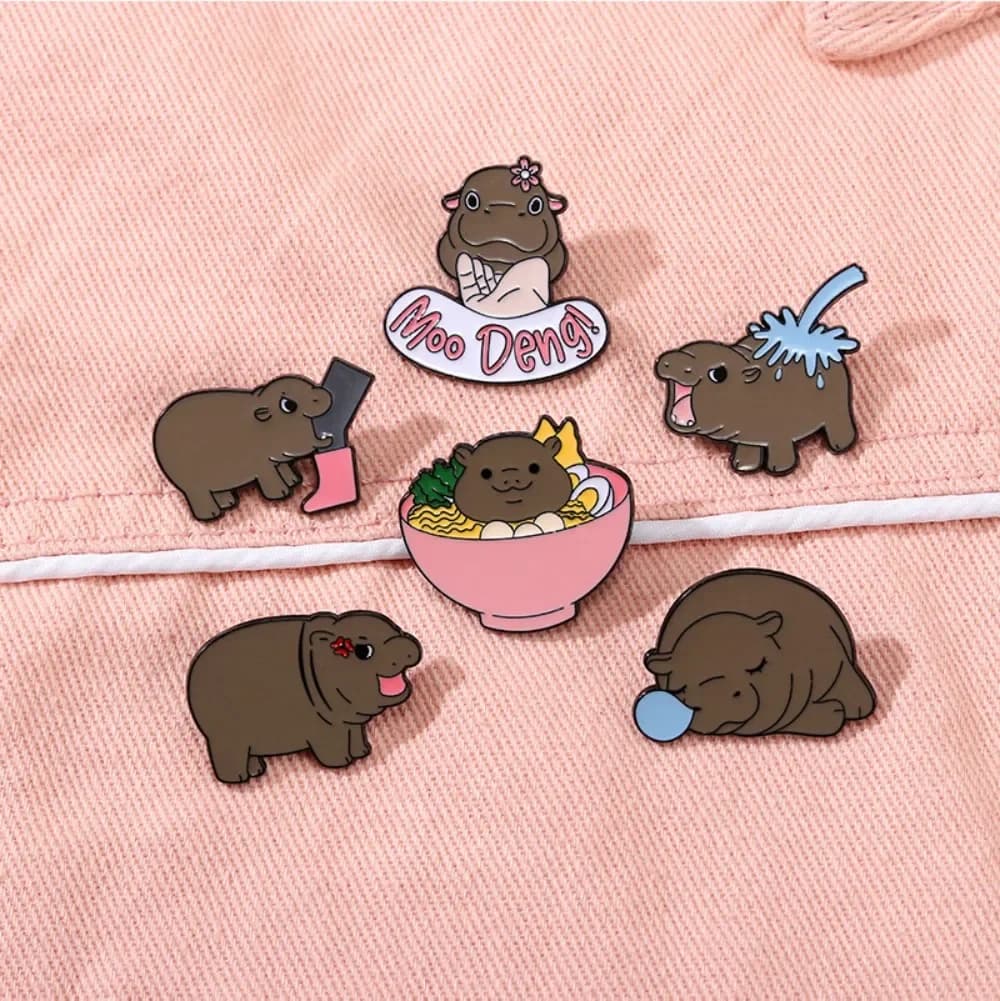 Cute Cartoon Hippopotamus Enamel Brooch Creative Animal Thai MooDeng Lapel Pin Badge for Backpack Clothing Hat Accessories