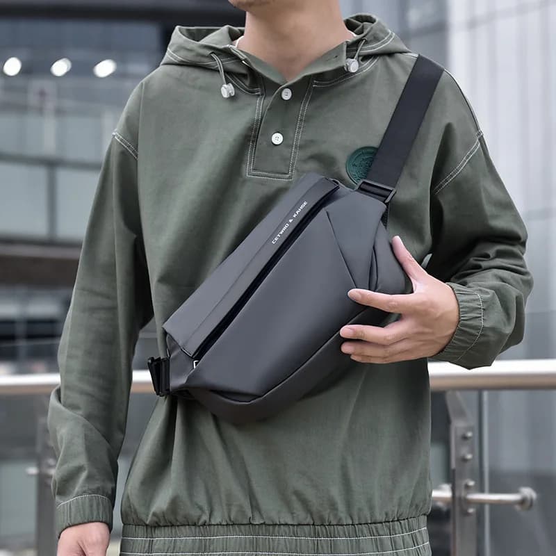 Mens Large Waterproof Chest Pouch Bag Sports Outdoor Packs Causual Bike Sling Bag Boy's Black Crossbody Shoulder Bag For Tablet
