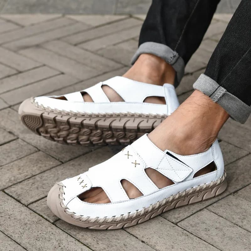 Men's Casual Handmade Summer Beach Sandals Fashionable Outdoor Men's Shoes with Velcro Straps
