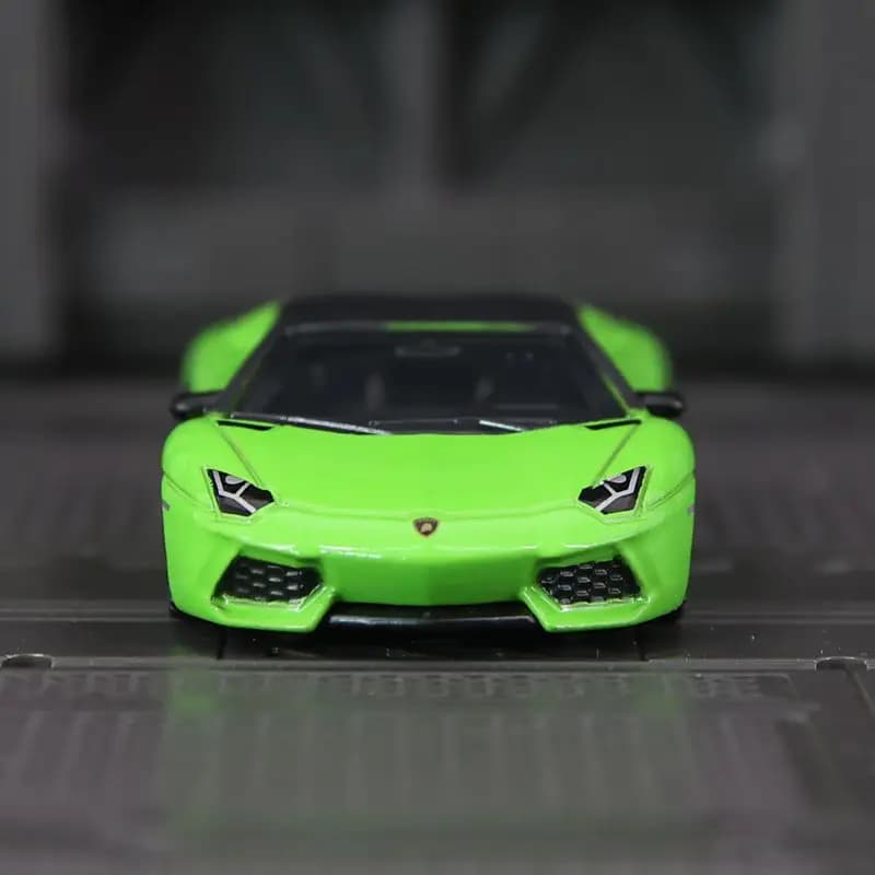 1: 64 simulazione Lamborghini Aventador LP700-4, modello statico, auto regalo da collezione in metallo