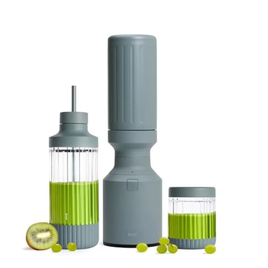 Frullatore personale compatto per frullati, shake, salse e condimenti; corpo in acciaio inossidabile color Mist; mantiene i mix freddi; include e